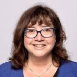 Associate Professor Ngaire Elwood