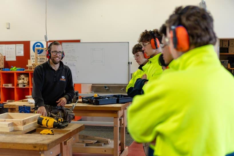 Get started with TAFE and training vic.gov.au