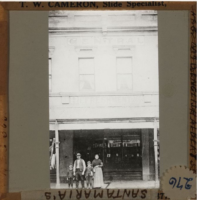Image of the Santamaria family outside Santamaria’s in Sydney Rd, Brunswick
